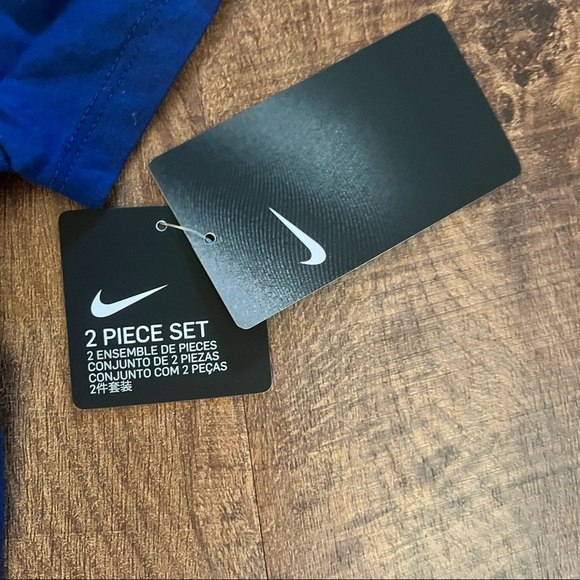 NWT Nike baby toddler boy 2 piece set shorts SS T-shirt 12 months - Picture 4 of 6